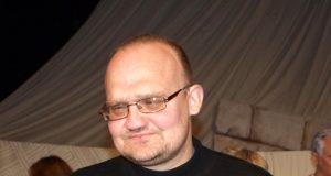 E.Daugnora režisuoja jam neįprastą pjesę. D.Zibolienės nuotr.