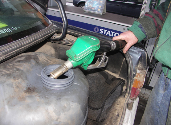 Rajono degalinėse brango benzinas ir dyzelinas. N.Byčkovskio nuotr. Rajono degalinėse brango benzinas ir dyzelinas. N.Byčkovskio nuotr.