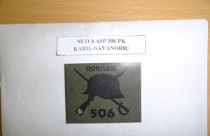 Kalėdinė  dovana motinos netekusiai šeimai. A. Kaupienės nuotr.