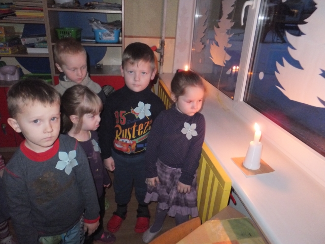 Neeilinio ryto Kavoliškio mokykloje-darželyje akimirka. S. Stoškuvienės nuotr. Neeilinio ryto Kavoliškio mokykloje-darželyje akimirka. S. Stoškuvienės nuotr.