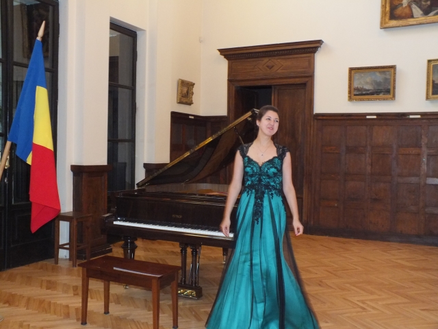 Pasaulinio lygio Rumunijos jaunos pianistės Alexandros Dariescu