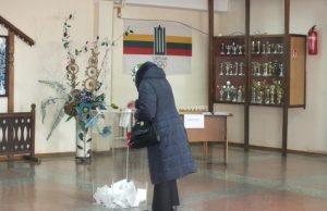 Aktyvumas žemas: iki 14 val. balsavo vos penktadalis rinkėjų