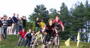 Moto-Roki trasa dviratininkams įdomi ir sudėtinga.