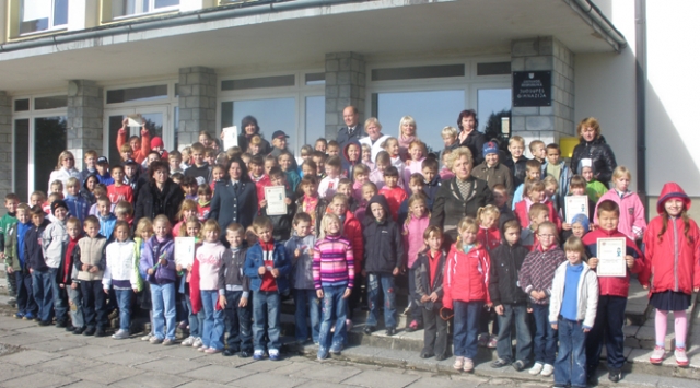 Juodupės gimnazijoje buvo daug norinčių dalyvauti saugaus eismo rungtyse.