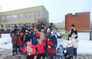 Atsisveikinimas su kalėdų eglutėmis. Senamiesčio progimnazija. A.Minkevičienės nuotr.