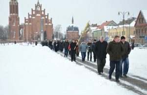 Afganistaniečiai liudijo apie žuvusiuosius ir reikalavo iš gyvųjų Afganistano karo dalyviai Rokiškyje. E.Bieliūno archyvo nuotr.
