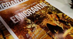 „Kinfo apdovanojimai 2014“: Justinas Krisiūnas su pagrindine „Emigrantų“ aktore Dovile Butėnaite. Marinos Juralevičiūtės nuotr.