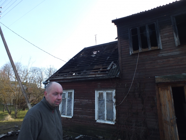 Naktį kilęs gaisras galėjo virsti tragedija