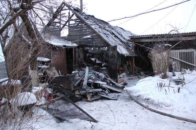 Praėjusią naktį miesto centre sudegė ūkinis pastatas. N.Byčkovskio nuotr.