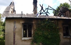 Gaisro metu išdegė namo vidus. L. Dūdaitės nuotr.