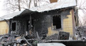 Liepsnose žuvo neįgali senolė. D.Zibolienės nuotr.