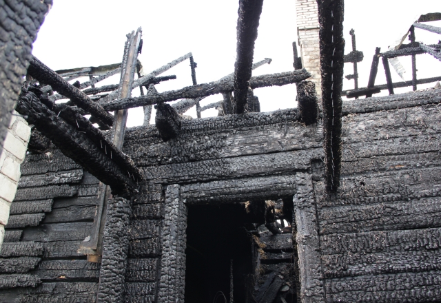 Liko styroti stogo grebėstai. D.Zibolienės nuotr. Liko styroti stogo grebėstai. D.Zibolienės nuotr.