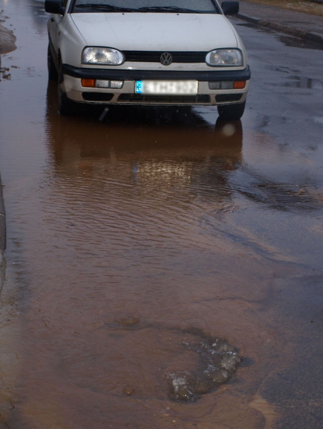 J. Biliūno gatvėje - potvynis. L. Dūdaitės nuotr.