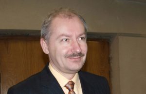 Aukštasis išsilavinimas: valstybės tarnautojams – privalomas, kitiems – pageidautinas „Seniūnai pageidauja