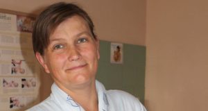 Marškinėliais „Gimiau nerūkanti“ šiemet papuošta kupiškietės  J.Rastauskienės naujagimė. L.Narbutienės nuotr.