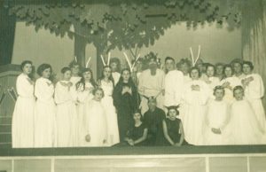 Kitoje nuotraukos pusėje užrašas: „Rokiškis. 1936 m. sausio 18 d. vakaras.“