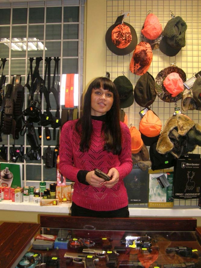 „Nuo kovo mėn. dujinių pistoletų ir revolverių pardavimas gali sumažėti