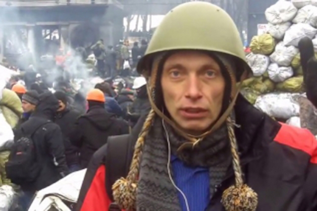 Saulius Gintautas savo verslą reklamavo Kijevo barikadų fone. Redakcijos archyvo nuotr.