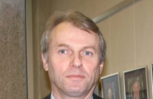 Į Jūsų klausimus atsakė Gintaras Girštautas Politikas Gintaras Girštautas.