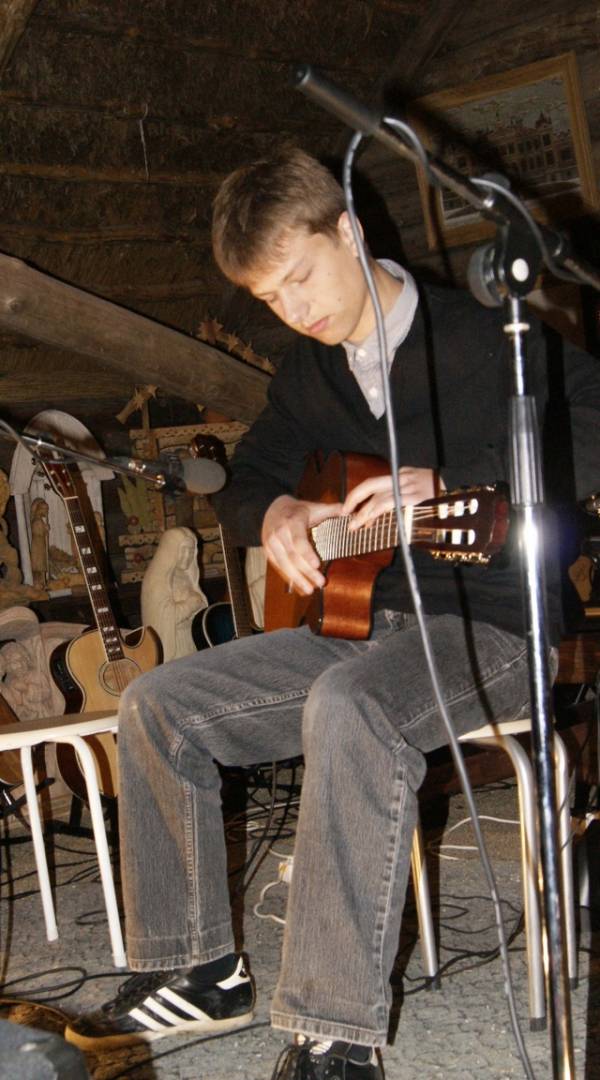 A.Erslovas sužavėjo publiką įspūdingais ritmais. A.Erslovas sužavėjo publiką įspūdingais ritmais.