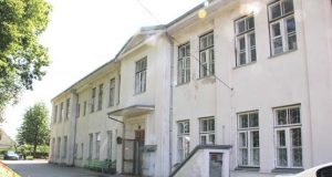 Šv. Mato parapijos senelių globos namai laukia remonto.