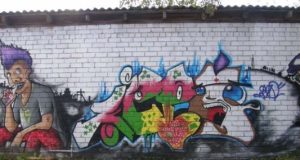 Jaunųjų rajono dailininkų grafitis prie Rokiškio jaunimo centro.