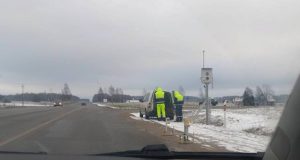 Prie naujojo greičio matuoklio pamatę specialistų - derintojų komanda.  Mindaugo Šarkausko nuotr.