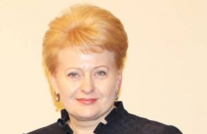 Akciją „Knygų Kalėdos" inicijavo  Prezidentė Dalia Grybauskaitė.