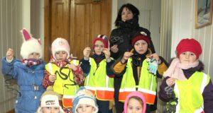 Gyvatėles pagamino lopšelio-darželio „Nykštukas“ priešmokyklinės grupės „Bitutės“ vaikai ir jų auklėtoja Rasa Kavaliauskienė. N.Byčkovskio nuotr.