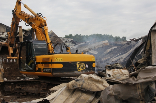 Sudegė kuro granulių gamybos cechas ir dauguma jo įrengimų. D. Zibolienės nuotr.