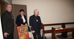 Kalėdinė dovana seneliams – rekonstruoti namai