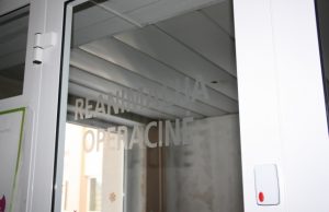 Kalviuose smarkiai sužalotas jaunuolis. Vairuotojas iš įvykio vietos pabėgo Kalviuose smarkiai sužalotas jaunuolis. Vairuotojas iš įvykio vietos pabėgo