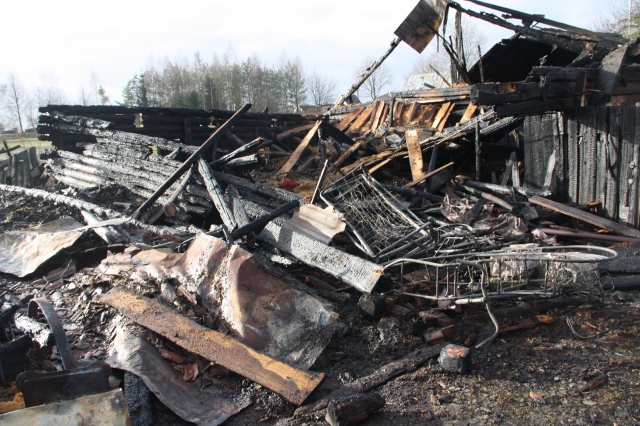 Sekmadienio vakarą – du gaisrai