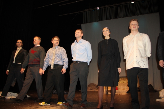 Rolando Kazlo spektaklis „Atrask mane“ patiko žiūrovams. D. Zibolienės nuotr. Rolando Kazlo spektaklis „Atrask mane“ patiko žiūrovams. D. Zibolienės nuotr.