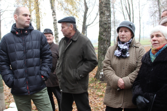 Taikos gatvės 1 namo gyventojai apie renovaciją daugiau tikėjosi sužinoti iš techninio prižiūrėtojo Juliaus Dailidėno. D. Zibolienės nuotr.