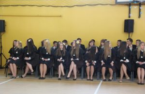 Juozo Tumo-Vaižganto gimnazijos abiturientės