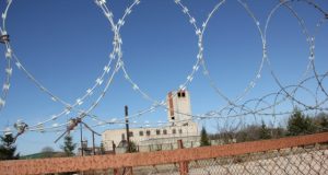 Areštinės veiklos nepratęsė