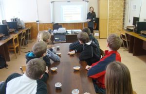 Rokiškio mokyklos nesikrato naujųjų technologijų „Vaikai noriai naudoja naujausias technologijas ir prašo jiems parengti kuo daugiau klausimų