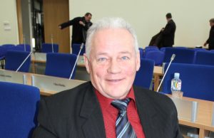 Anot rajono tarybos Kaimo reikalų komiteto pirmininko Stasio Jasiūno