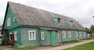 Religinei bendrijai siūlomas buvęs Jaunimo mokyklos pastatas. N.Byčkovskio nuotr.