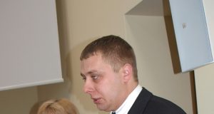 Vitalijus Jocys prisiekė padėjęs ranką ant Konstitucijos.