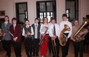 Rokiškį drebins pučiamųjų orkestrai.