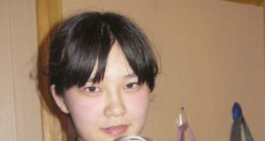 Eleonora Jugai namuose augina triušius