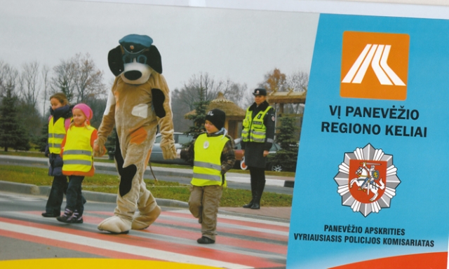 VĮ „Panevėžio regiono keliai“ ir Panevėžio apskrities vyriausiojo policijos komisariato 2012 m. sieninis kalendorius. VĮ „Panevėžio regiono keliai“ ir Panevėžio apskrities vyriausiojo policijos komisariato 2012 m. sieninis kalendorius.