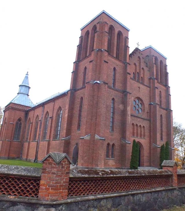 Kamajų Šv. Kazimiero bažnyčia. A. Minkevičienės nuotr. Kamajų Šv. Kazimiero bažnyčia. A. Minkevičienės nuotr.