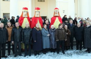 Vainikuoti liaudies meistrai – “Aukso vainiko” laimėtojai Dešimtą kartą vainikuoti liaudies meistrai. Martyno Ambrazo (ELTA) nuotr.