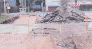 Ši ir dar kelios rajono tarybos nariui A.Blažiui atsiųstos nuotraukos paskatino susidomėti Kauno gatvės rekonstrukcijos kokybe.