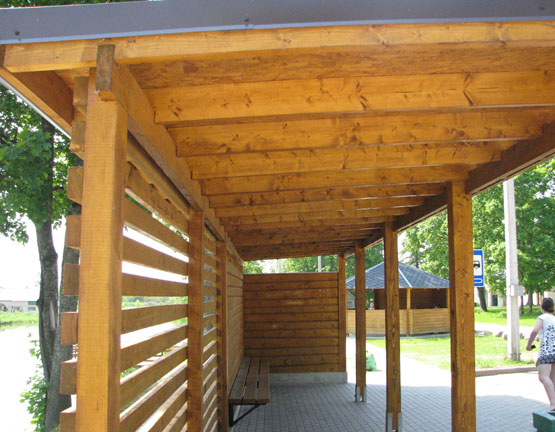 Subjaurota Kavoliškio autobusų stotelė.