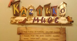 Mokyklos bendruomenę į mugę kviečia įspūdingas skelbimas