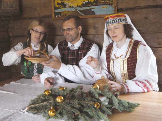 Kurdami šį atviruką Seimo narys A.Kazulėnas ir jo padėjėjos turbūt įtiko ir įnoringiausiems krikščioniškųjų vertybių puoselėtojams.